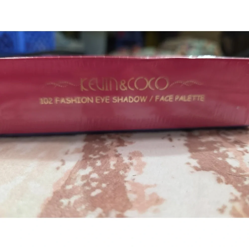 Kevin And Coco Eyeshadow, New Box‎ Sealed